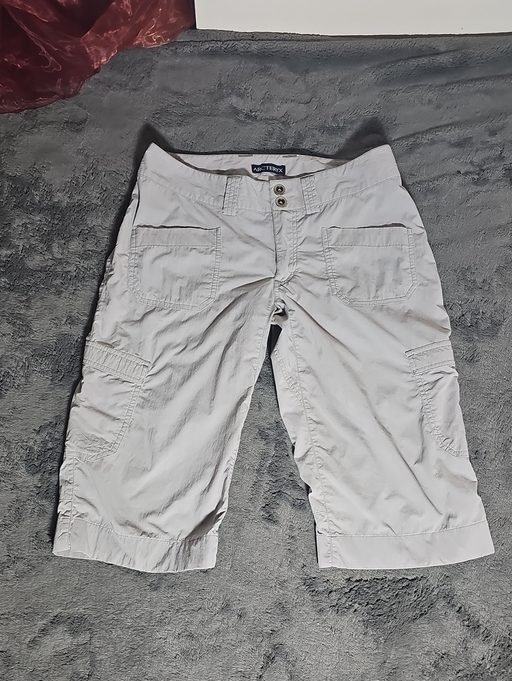 Arc'teryx Women's Beige Cargo Hiking Bermuda Shorts Size 4